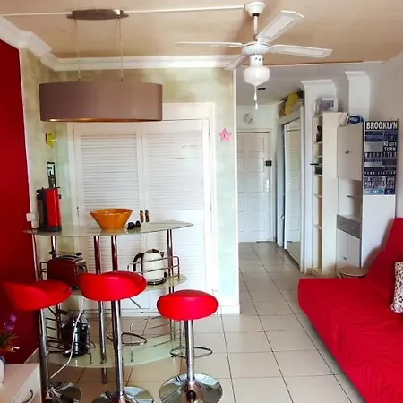 Cozy Americas Apartman *