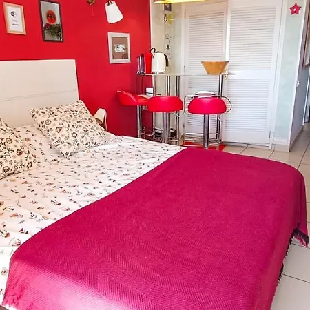 Cozy Americas Apartman